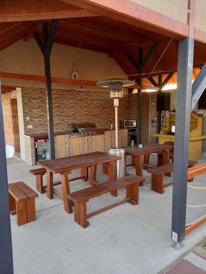 Szerencsecsillag Vendeghaz Hotel Кишкьорьош Екстериор снимка