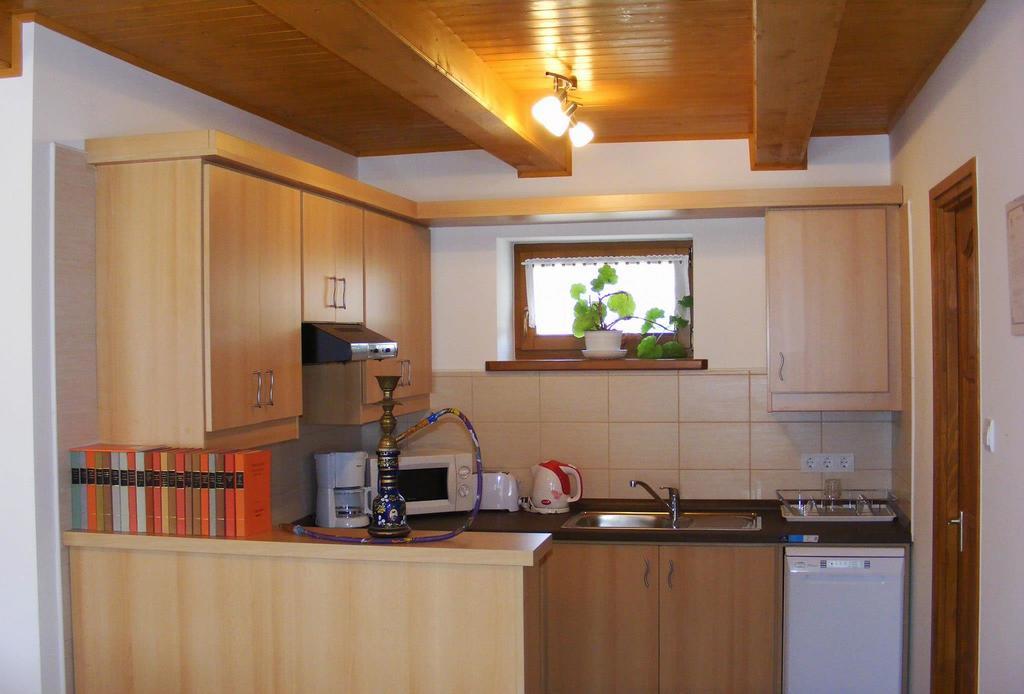 Szerencsecsillag Vendeghaz Hotel Кишкьорьош Екстериор снимка